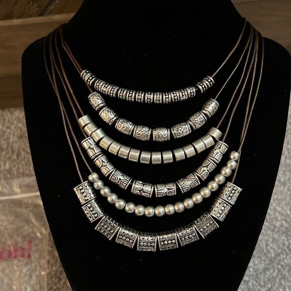 NEW Premier Designs “Style Center” Necklace - Picture 1 of 5